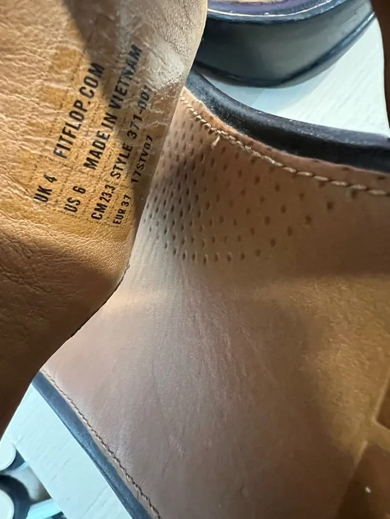 FitFlop Banda II women's leather thong sandals Size 6 Black Summer Vacation - Picture 6 of 6